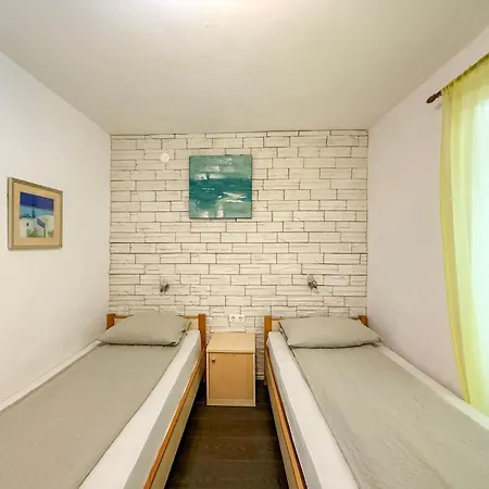 Harrison By Interhome Daire