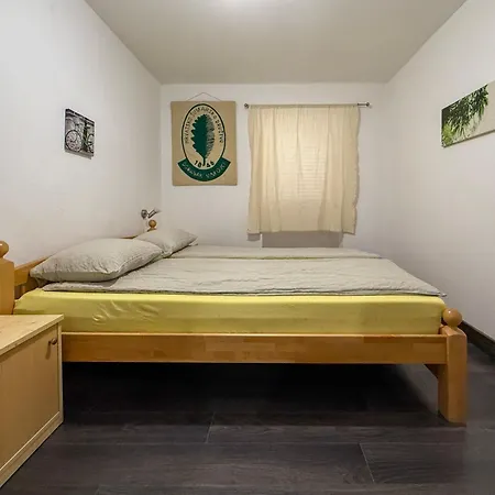 Harrison By Interhome Daire Vodice