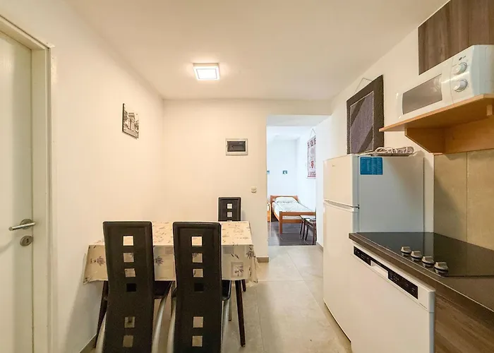 Harrison By Interhome Apartment