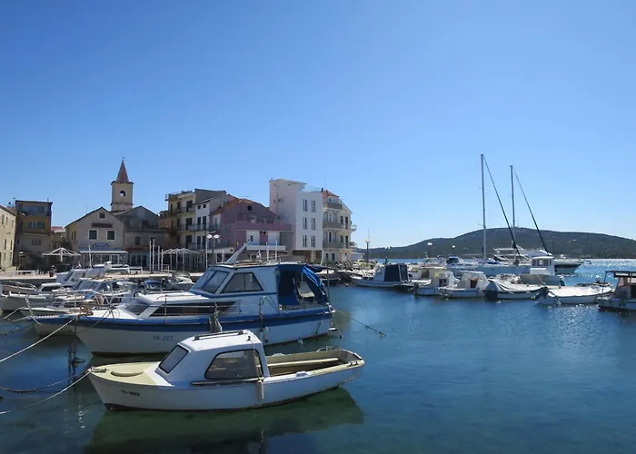 Apartment Harrison By Interhome